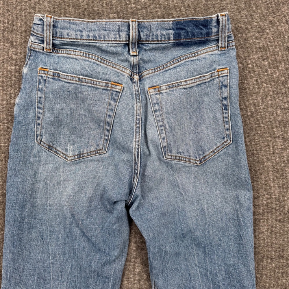 Abercrombie & Fitch Ankle Straight Ultra High Rise Distressed Jeans Light Wash 6 - Picture 7 of 8